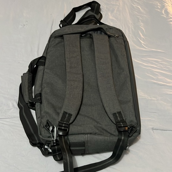 Solo New York Duane Hybrid Briefcase/Backpack - Picture 2 of 7